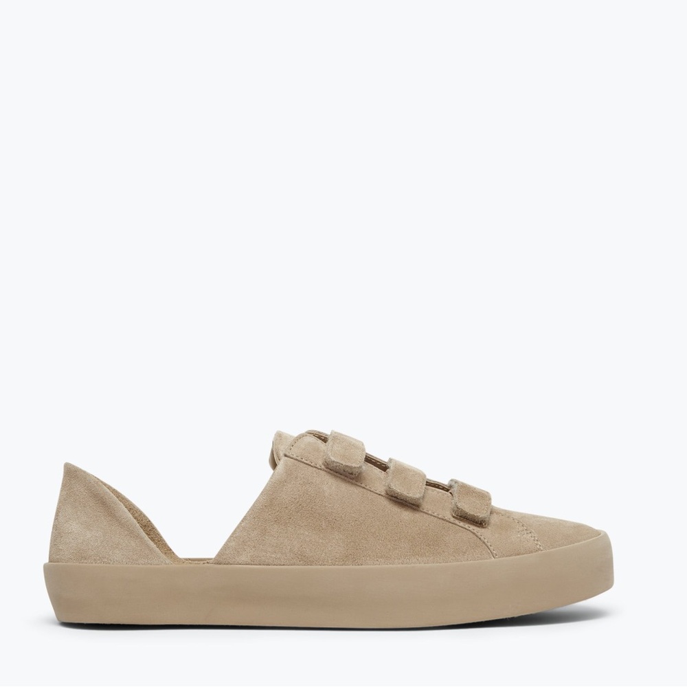 Freda Salvador Libby Sneaker